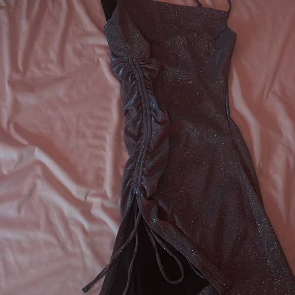 Cowl neck glitter mini dress - Picture 4 of 6